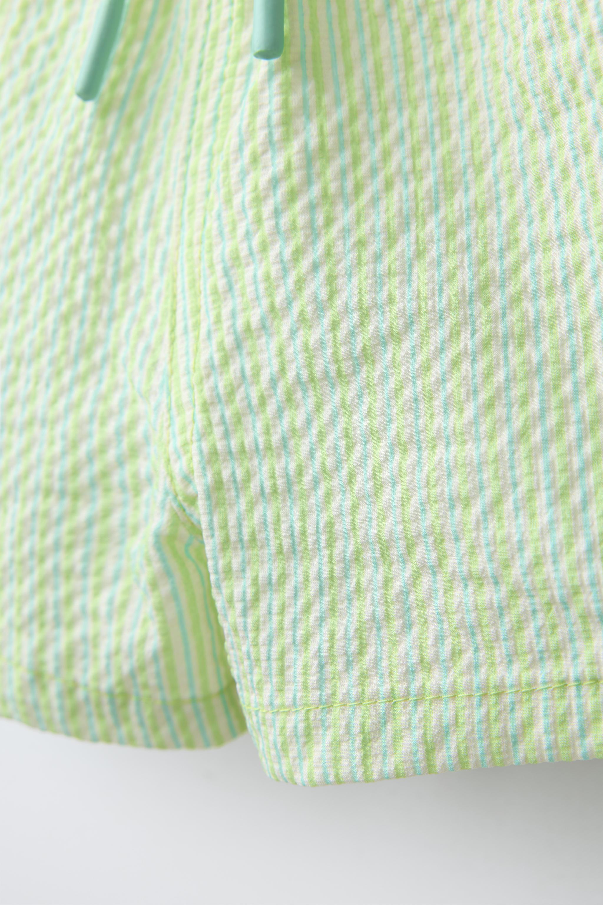 2-6 ANS/ SHORT DE BAIN RAYÉ TEXTURÉ